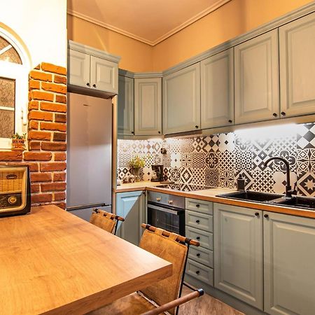 Vintage Apartment In Athens-Zografou Екстериор снимка